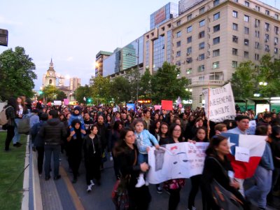 Marcha -NiUnaMenos (30449253235)
