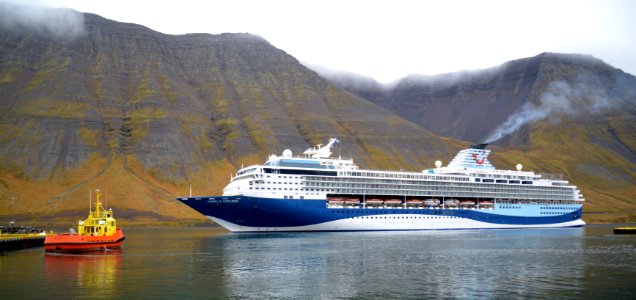 Marella Explorer Leaving Isafjodur, Iceland (48756614977)