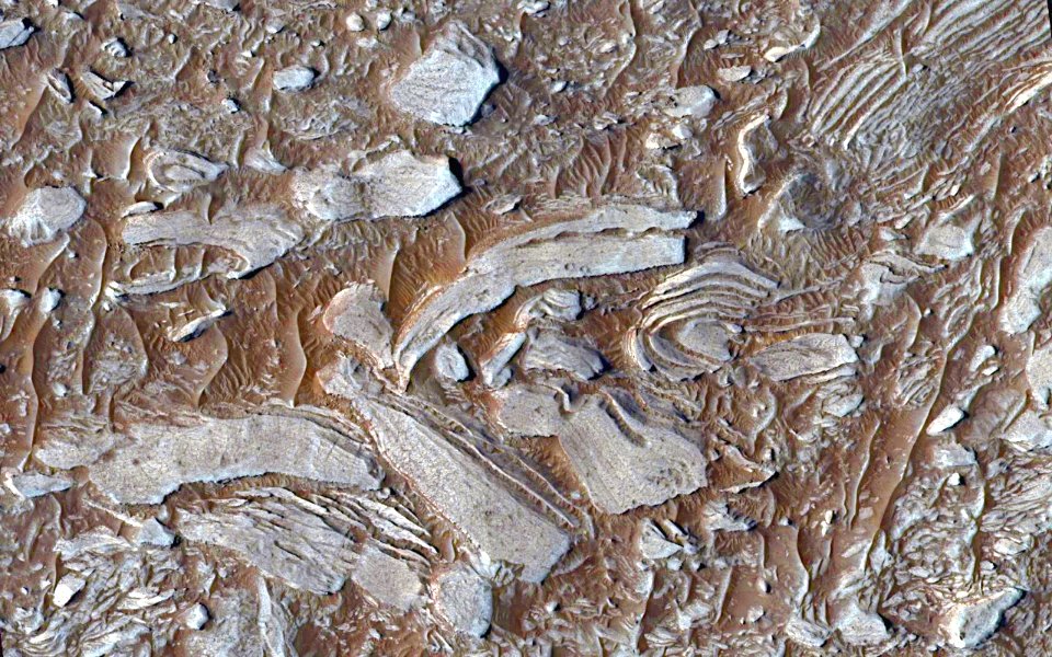 Mars - Especially bright materials in Candor Chasma (51035591863)