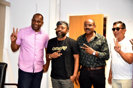 Meeting with PM Browne and Machel Montano (37387778056)