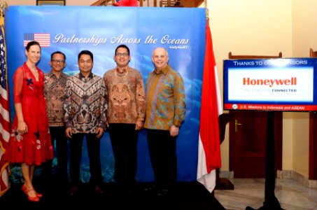 Mereka yang Turut Mendukung Perayaan Hari Kemerdekaan AS yang ke-242 (29358398578)