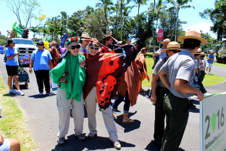 Merrie Monarch Parade April 22, 2017 (35037229531)