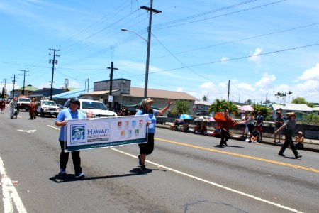Merrie Monarch Parade April 22, 2017 (35037224611)
