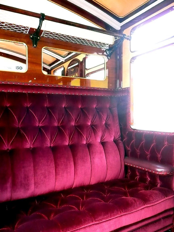 MetJubileeCoach-ActonOpenDay13Apr13-P1280036 (8648931799)