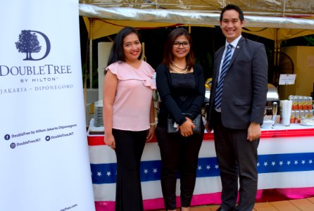 Mereka yang Turut Mendukung Perayaan Hari Kemerdekaan AS yang ke-242 (42511156544)