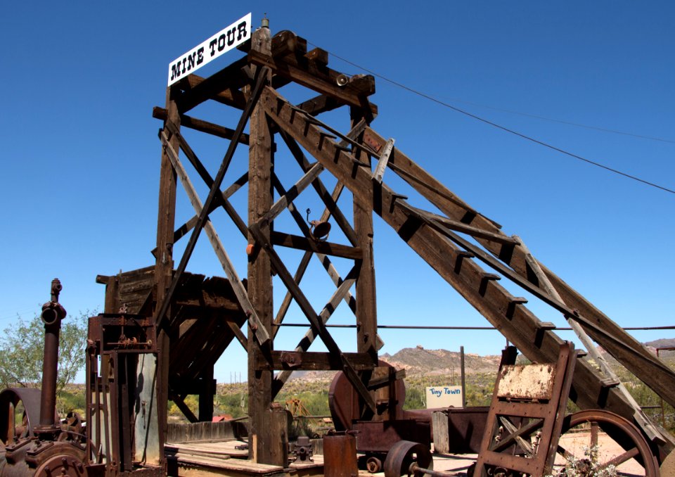 Mine Structure (14413794854)