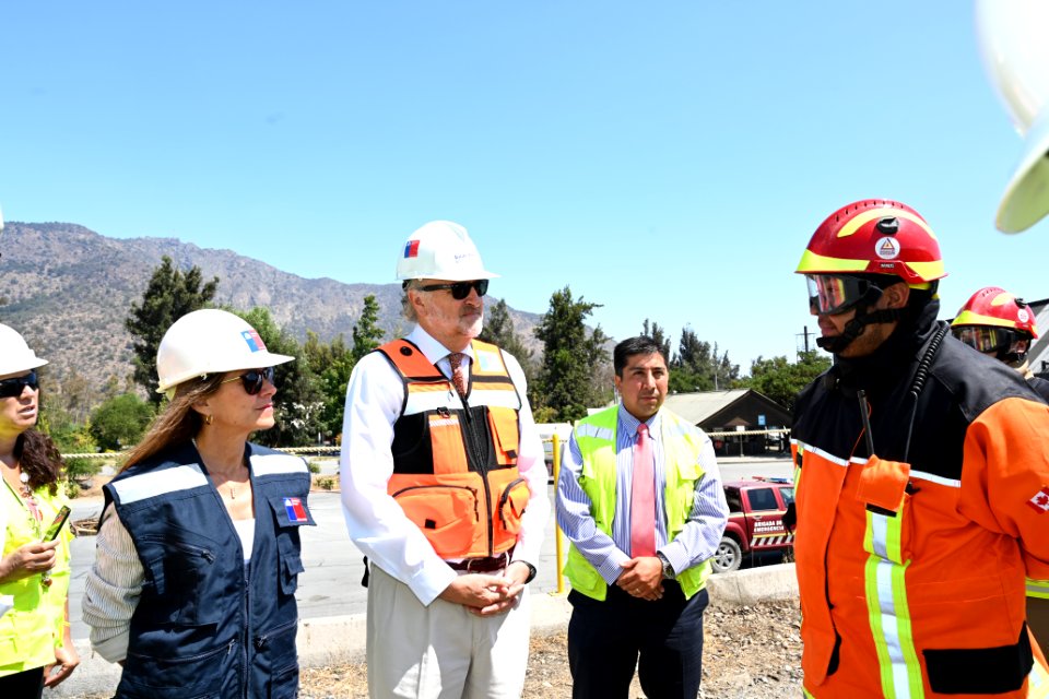 MINERA VALLE CENTRAL PONE A DISPOSICIÓN EN LA REGIÓN DE O'HIGGINS BRIGADISTAS PARA COMBATIR INCENDIOS FORESTALES (50397713126)