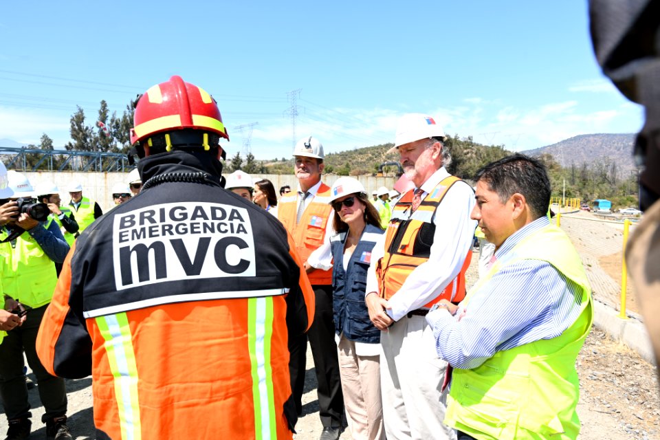 MINERA VALLE CENTRAL PONE A DISPOSICIÓN EN LA REGIÓN DE O'HIGGINS BRIGADISTAS PARA COMBATIR INCENDIOS FORESTALES (50397874467)