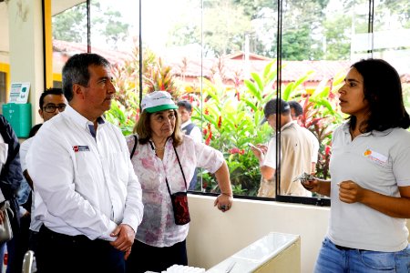 Ministro de la Producción Raúl Pérez - Reyes visita empresas de asistencia pública CITE Productivo (29513211347)