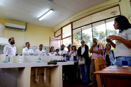 Ministro de la Producción Raúl Pérez - Reyes visita empresas de asistencia pública CITE Productivo (44451120111)