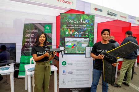 Ministro de la Producción, Raúl Pérez-Reyes presentó la I Feria de Exhibición de Proyectos de Innóvate Perú. (46302122941)