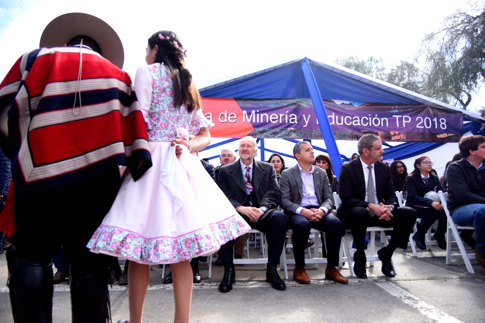 MINISTRO ENCABEZA INAUGURACIÓN FERIA MINERÍA Y EDUCACIÓN (29428449197)