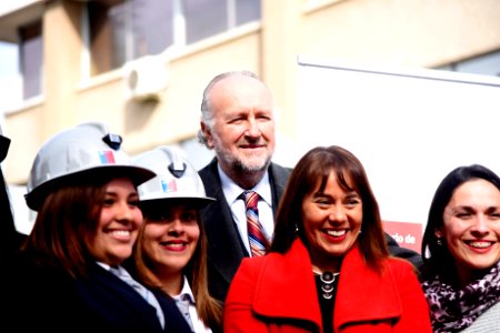 MINISTRO ENCABEZA INAUGURACIÓN FERIA MINERÍA Y EDUCACIÓN (43647884884)