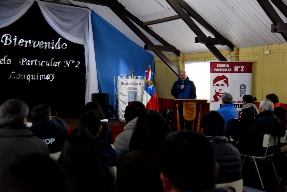 MINISTRO PROKURICA REALIZA TALLER DE MINERÍA Y VULCANOLOGÍA EN ESCUELAS DE LONQUIMAY Y MITRAUQUEN, REGIÓN DE TEMUCO. (29008332708)