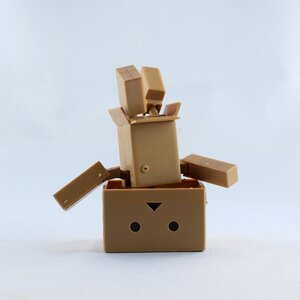 Toys yotsubato toy figure
