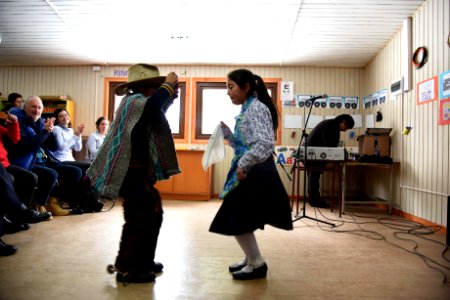 MINISTRO PROKURICA REALIZA TALLER DE MINERÍA Y VULCANOLOGÍA EN ESCUELAS DE LONQUIMAY Y MITRAUQUEN, REGIÓN DE TEMUCO. (42162279594)