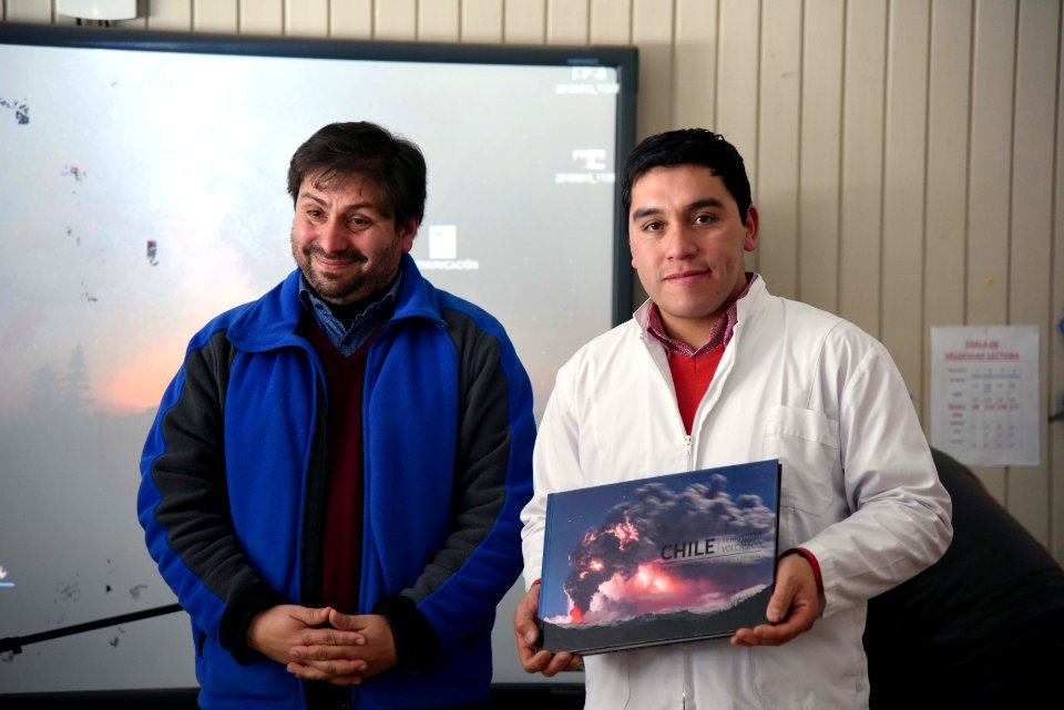 MINISTRO PROKURICA REALIZA TALLER DE MINERÍA Y VULCANOLOGÍA EN ESCUELAS DE LONQUIMAY Y MITRAUQUEN, REGIÓN DE TEMUCO. (28011654537)