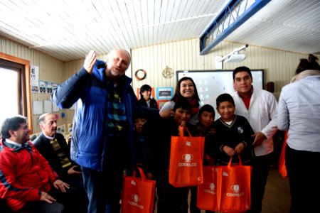 MINISTRO PROKURICA REALIZA TALLER DE MINERÍA Y VULCANOLOGÍA EN ESCUELAS DE LONQUIMAY Y MITRAUQUEN, REGIÓN DE TEMUCO. (42880273301)
