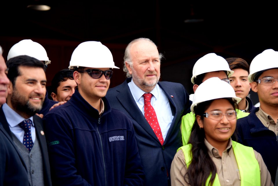 MINISTRO PROKURICA VISITA LICEO MINERO JUAN PABLO II, DE LA REGIÓN DE TARAPACÁ (42582983164)