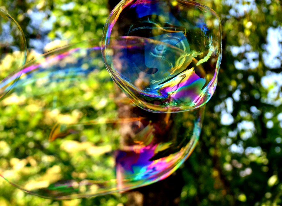 Make soap bubbles wabbelig iridescent photo