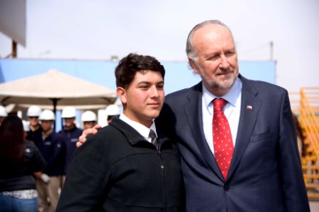 MINISTRO PROKURICA VISITA LICEO MINERO JUAN PABLO II, DE LA REGIÓN DE TARAPACÁ (42582982974)