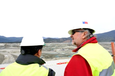 MINISTRO PROKURICA VISITA MINERA VALLE CENTRAL (43458406695)