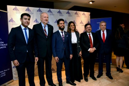 MINISTRO PROKURICA Y SUBSECRETARIO TERRAZAS PARTICIPAN EN CENA ANUAL AIA 2018 (27802908397)