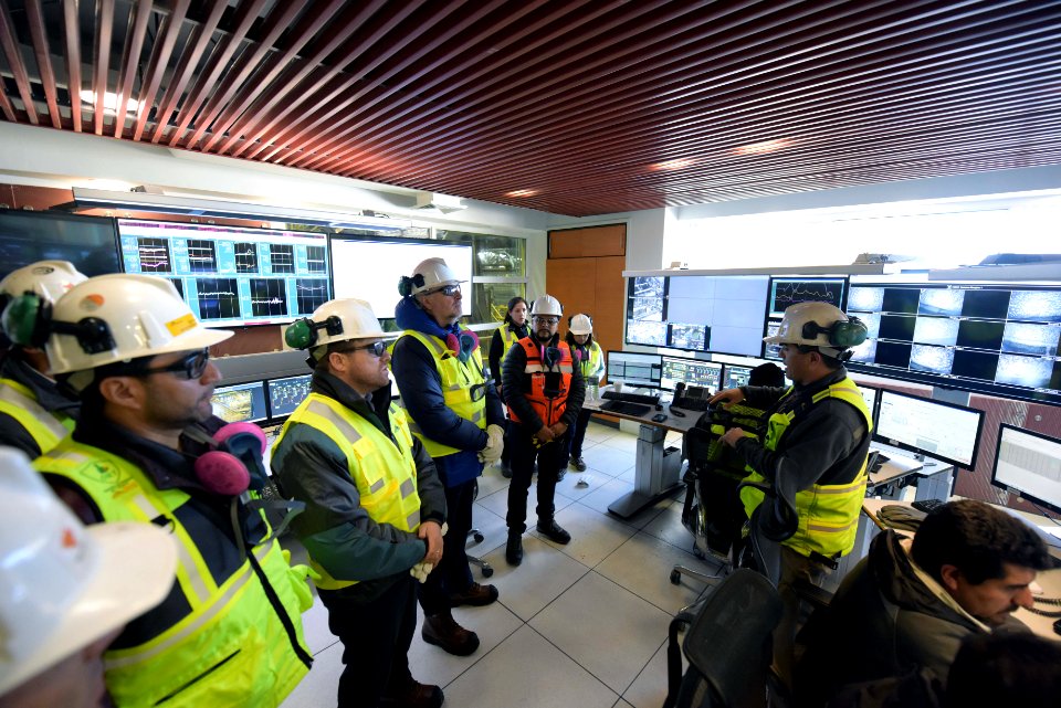 MINISTRO PROKURICA VISITA OPERACIÓN MINERA COLLAHUASI (42393938175)