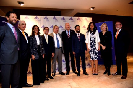 MINISTRO PROKURICA Y SUBSECRETARIO TERRAZAS PARTICIPAN EN CENA ANUAL AIA 2018 (40862661710)