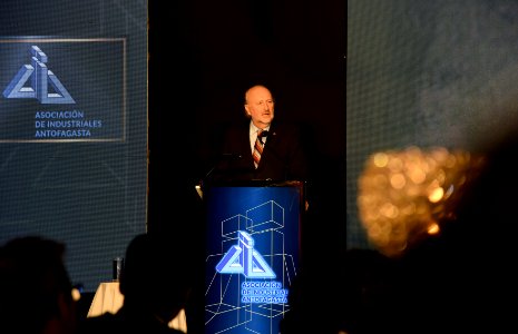 MINISTRO PROKURICA Y SUBSECRETARIO TERRAZAS PARTICIPAN EN CENA ANUAL AIA 2018 (41771848775)