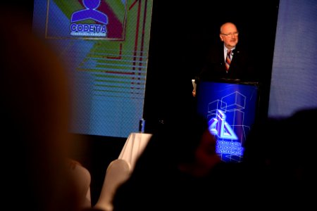 MINISTRO PROKURICA Y SUBSECRETARIO TERRAZAS PARTICIPAN EN CENA ANUAL AIA 2018 (41771850275)