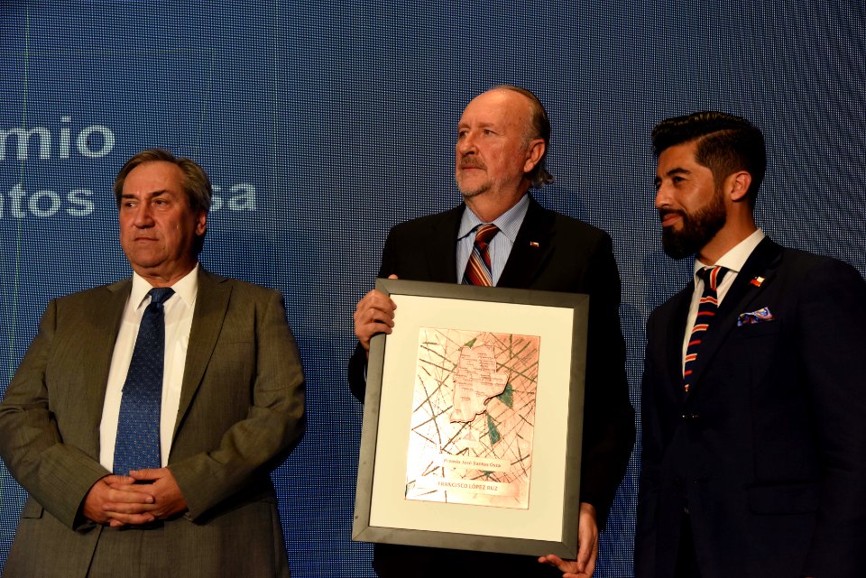 MINISTRO PROKURICA Y SUBSECRETARIO TERRAZAS PARTICIPAN EN CENA ANUAL AIA 2018 (41953468144)