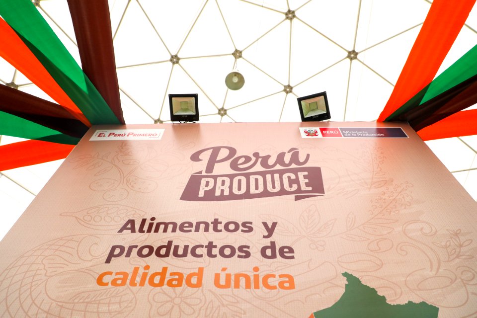 Ministro Pérez-Reyes Domo Perú Produce impulsará ventas de mipymes de café, cacao y alimentos saludables (31470598818)