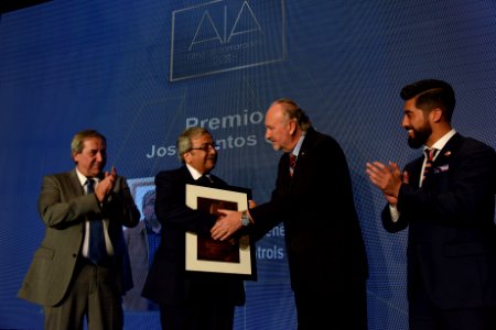 MINISTRO PROKURICA Y SUBSECRETARIO TERRAZAS PARTICIPAN EN CENA ANUAL AIA 2018 (40862649780)