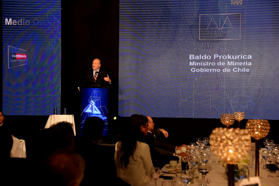 MINISTRO PROKURICA Y SUBSECRETARIO TERRAZAS PARTICIPAN EN CENA ANUAL AIA 2018 (41953472094)