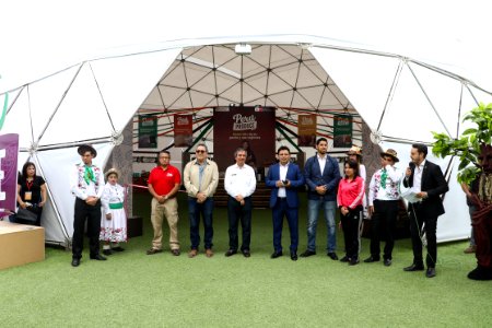 Ministro Pérez-Reyes Domo Perú Produce impulsará ventas de mipymes de café, cacao y alimentos saludables (45345321201)