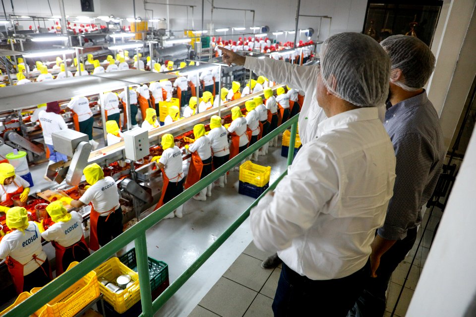 Ministro Pérez-Reyes sector acuícola se recuperará el 2018 y crecerá alrededor de 12% (41436657200)