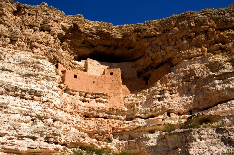 Montezuma Castle Cliff Dwelling (24698419258)