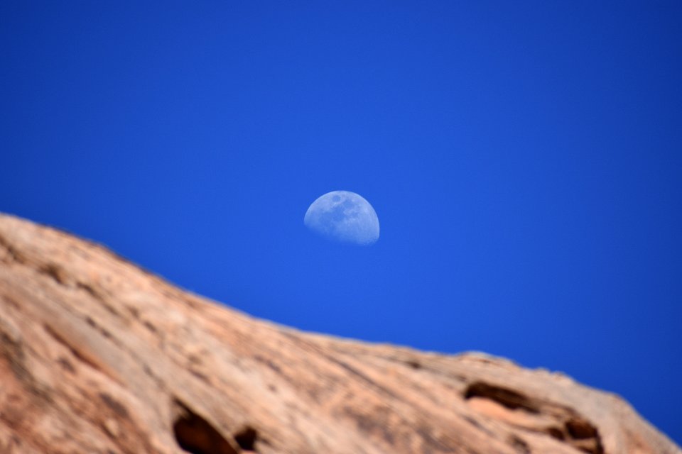 Moon over Arches (35509343072)