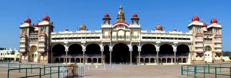 Mysore Palace (51056385868) photo