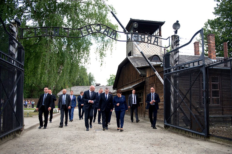 Narodowy Dzień Pamięci Ofiar Niemieckich Nazistowskich Obozów Koncentracyjnych i Obozów Zagłady (34459218214)