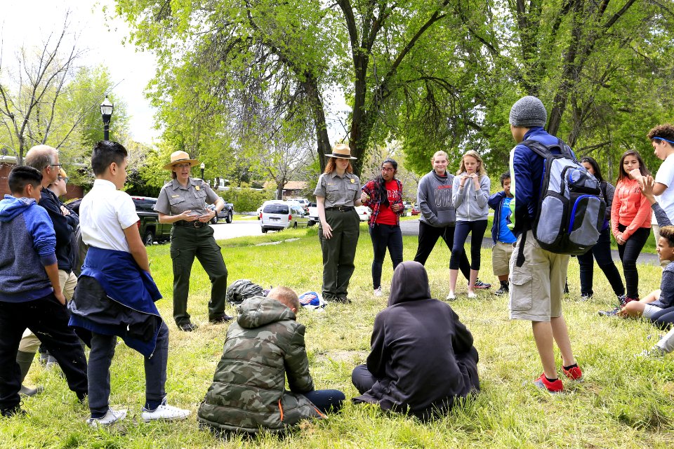 National Park Service educates students (33682026674)