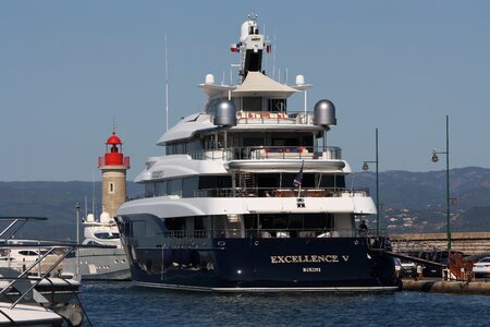 Port yacht lighthouse photo