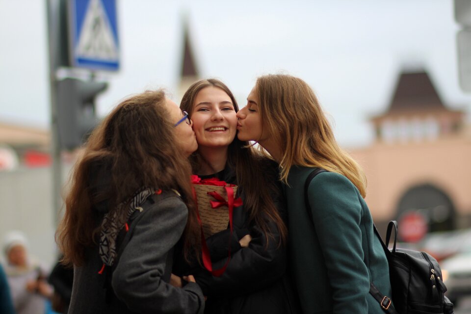 Outdoors friendship closeness