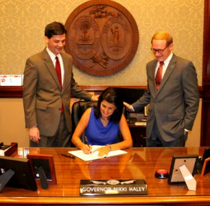 Nikki Haley Ceremonial Bill Signing- S.1049 - Marketing Cooperative Associations (27491691721)
