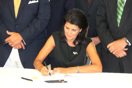 Nikki Haley CWP Reciprocity Bill-H.3799 (28920420280)