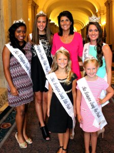 Nikki Haley Lexington County Peach Queens (27946369326)