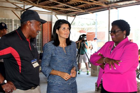Nikki Haley Manning Correctional Institution Visit (26039549003)