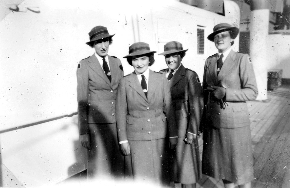 Nurses on deck, c1941 (27663293193)