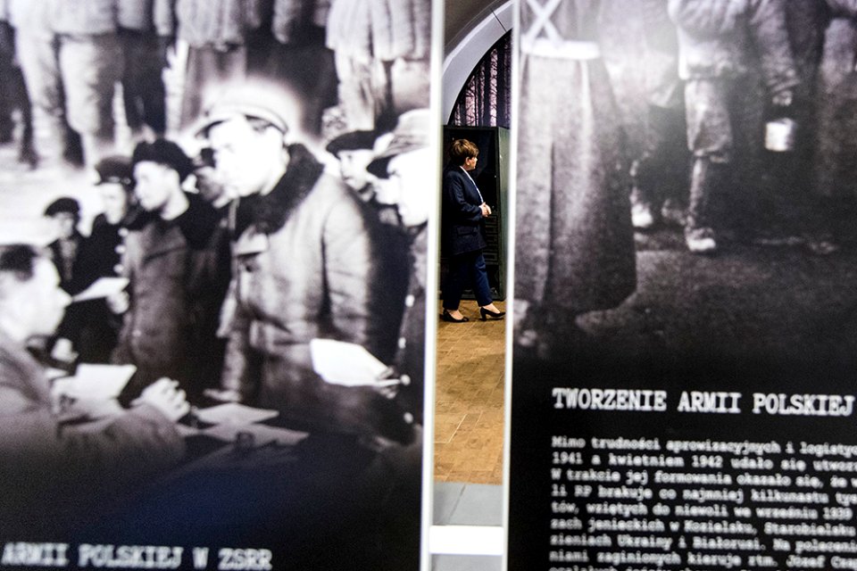 Obchody Dnia Pamięci Ofiar Zbrodni Katyńskiej z udziałem premier Szydło (25805466903)